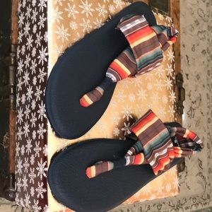 Sanuk yoga sling sandals